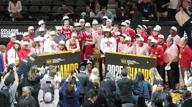 college-basketball-crown-returns-for-second-year-with-massive-nil-prize-pool,-rock-solid-competition