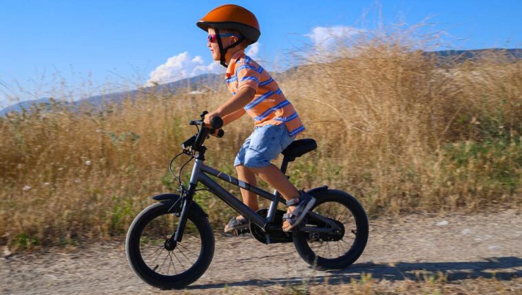 scientists-invent-revolutionary-kids’-bike-that-uses-pedals-instead-of-electric-power