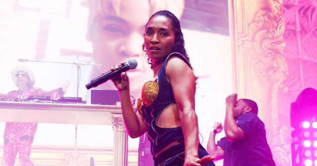 tlc-singer-chilli-says-she-is-‘not-maga’-after-accidentally-sharing-post-calling-michelle-obama-a-man,-donating-to-republicans