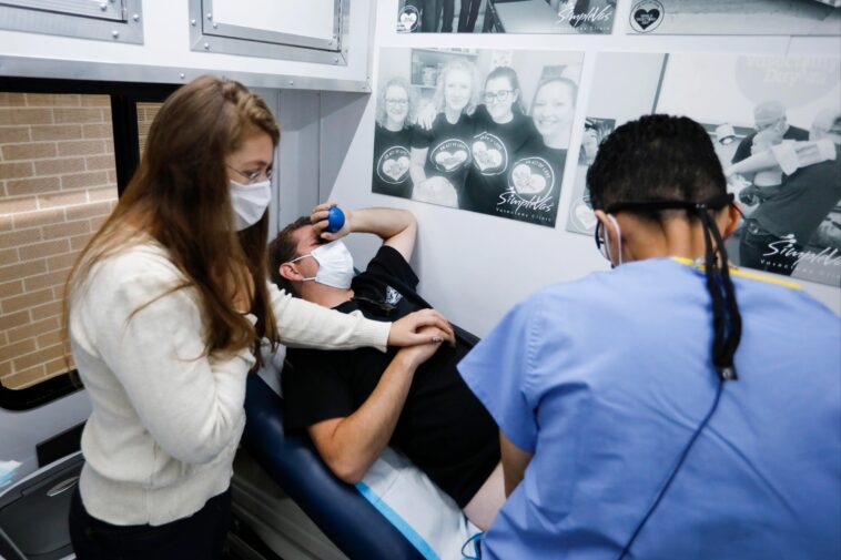 inside-‘vas-madness,’-where-men-make-sperm-stopping-surgery-a-bit-more-fun