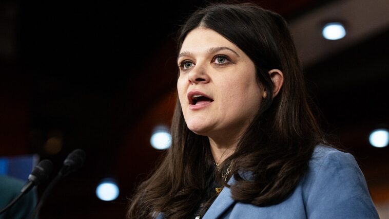 dem-senate-candidate’s-job-listing-invites-applicants-of-any-‘citizenship-status’-to-apply-for-top-role