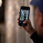 more-americans-are-finding-faith,-but-social-media-is-changing-what-that-looks-like