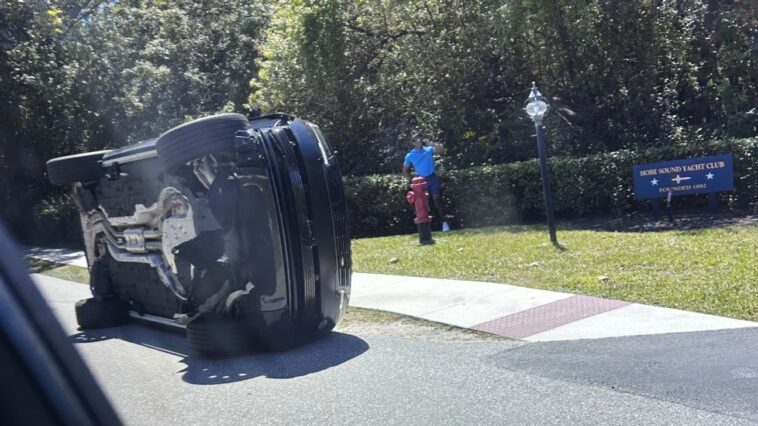 tiger-said-he-was-looking-at-phone-before-crash