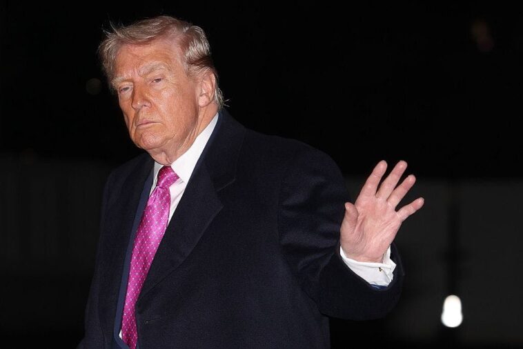 citing-legal-challenges,-trump-admin-extends-biden-era-planned-parenthood-awards-another-year