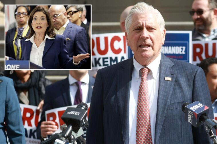 bruce-blakeman-cuts-into-hochul’s-lead-in-ny-governor-race:-siena-poll