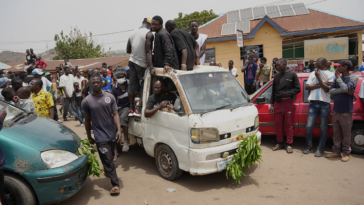 gunmen-on-bikes-storm-nigeria-village-on-palm-sunday,-killing-at-least-20