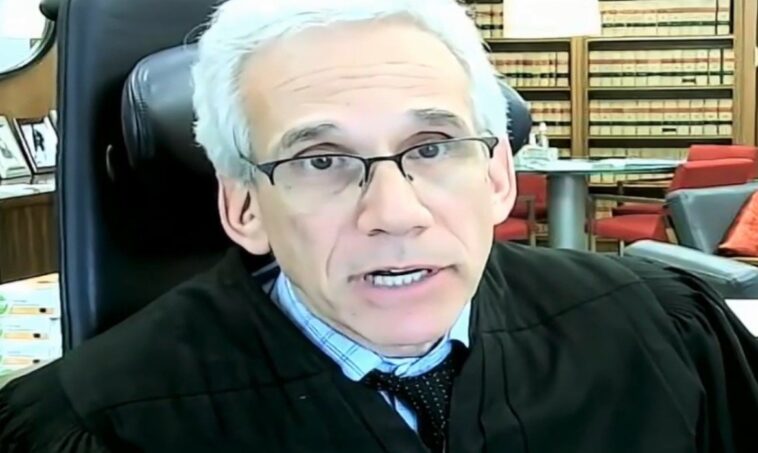 obama-judge-blocks-trump’s-executive-order-aimed-at-ending-federal-funding-for-npr,-pbs