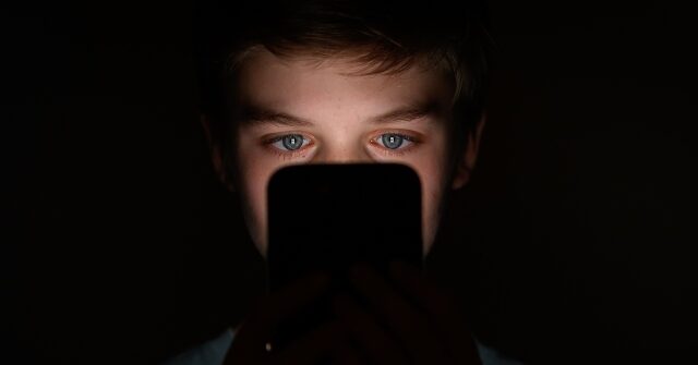 australia-investigates-meta,-tiktok,-snap-and-youtube-over-potential-breaches-of-teen-social-media-ban