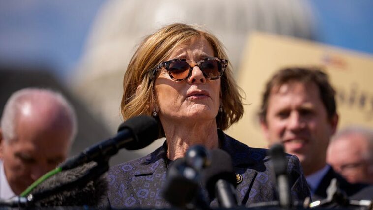 ‘f*ck-him-to-his-face’:-democrat-lawmaker-deletes-unhinged-late-night-post-about-trump