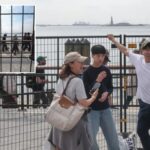 ugly-fence-across-battery-park-infuriates-nyers,-tourists-who-want-to-see-statue-of-liberty:-‘truly-unfair’
