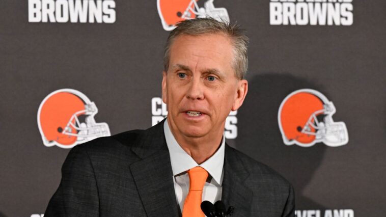 why-did-browns-hc-todd-monken-miss-the-nfl-coaches-photo?-a-haircut