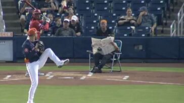 cb-bucknor-calls-entire-game-without-once-looking-up-from-his-newspaper