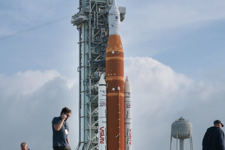 artemis-ii-blasts-off-for-moon-mission-in-glorious-return-to-golden-age-of-space-exploration