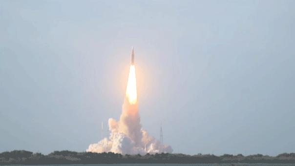artemis-ii-launches-astronauts-around-the-moon-in-first-deep-space-mission-since-apollo