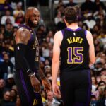 austin-reaves-explains-why-he-failed-to-recreate-the-iconic-dwyane-wade-lebron-james-photo-after-highlight-worthy-alley-oop