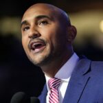 utter-humiliation:-watch-dem-rep-ask-100-people-at-black-church-to-raise-a-hand-if-they-don’t-have-id-–-what-happens-next-is-priceless