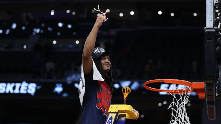 demary-90%-as-uconn-seeks-‘rings,-not-watches’