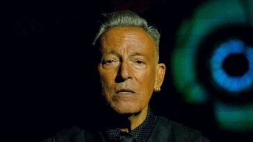 trump-urges-boycott-of-‘dried-up-prune’-bruce-springsteen