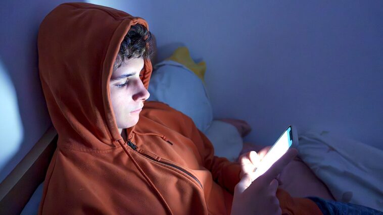 florida-threatens-big-tech-with-‘billions’-in-fines-over-underage-users