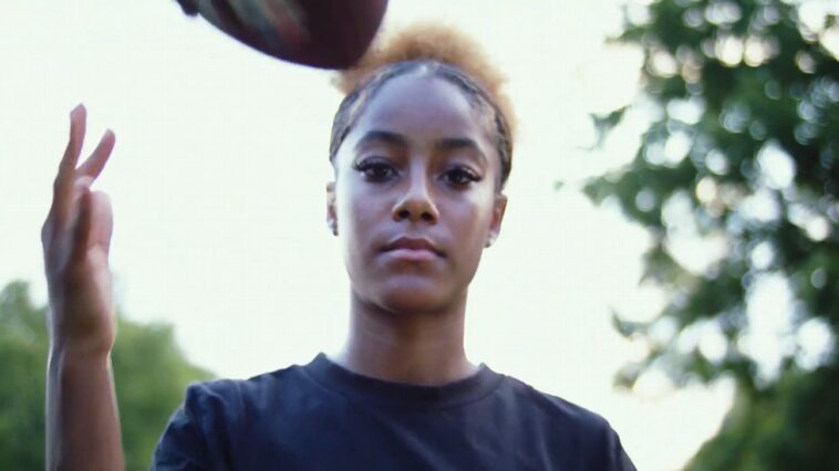 ‘let-her-play’:-chiefs-launch-petition-for-high-school-girls’-flag-football-in-kansas