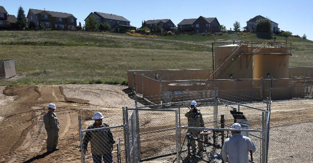 28-conservative-groups-urge-trump-admin-to-allow-natural-gas-facilities-to-be-built-faster
