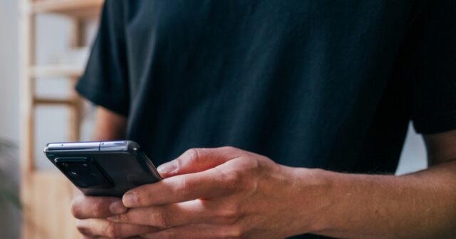 indonesia-issues-fresh-summons-for-google,-meta-over-teen-social-media-ban