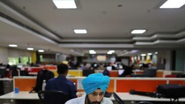 poll-shows-rising-fear-of-job-losses-to-visa-workers