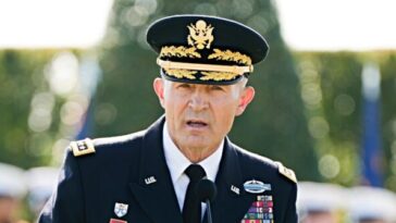 us.-army-chief-of-staff-retires-‘effective-immediately’