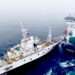 fishing-wars:-environment-activists-ram-their-boat-on-krill-trawler-in-‘deliberate-attack’,-as-conflict-intensifies-in-the-frigid-antarctica-waters-(video)