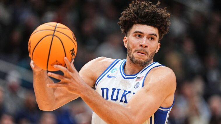 boozer-fifth-freshman-to-win-ap-player-of-year