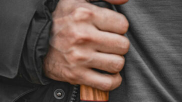 officer-stabbed-in-michigan-police-department-lobby