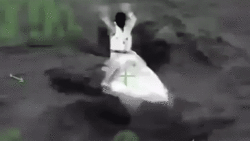 coast-guard-caught-on-camera-rescuing-federal-agents,-boaters-after-2-vessels-capsize-off-puerto-rico