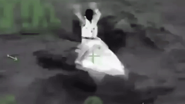 coast-guard-caught-on-camera-rescuing-federal-agents,-boaters-after-2-vessels-capsize-off-puerto-rico