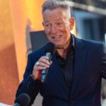 time-magazine-gets-dragged-for-cringeworthy-review-of-bruce-springsteen’s-‘resist’-concert