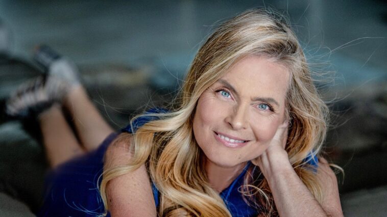 ex-supermodel-kim-alexis-warns-body-positivity-can-become-‘unhealthy’