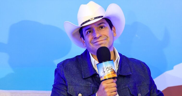 dem-candidate-and-musician-hoping-to-flip-texas-gop-seat-toured-with-convicted-child-sex-offender