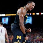michigan-routs-arizona-to-advance-to-men’s-national-championship,-will-take-on-uconn