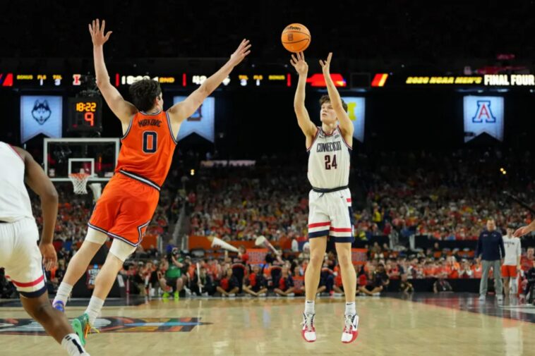 heroes,-zeros-from-uconn’s-final-four-victory-against-illinois:-braylon-mullins-delivers-once-again