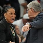 south-carolina’s-dawn-staley-gives-blunt-response-to-geno-auriemma-confrontation