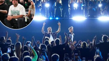 dave-portnoy-among-march-madness-fans-furious-over-chainsmokers-concert-delaying-final-four