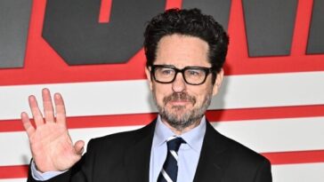 hollywood-decline:-jj-abrams-fleeing-california-after-donating-big-bucks-to-gavin-newsom,-la.-mayor-bass