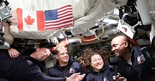 toilet-troubles-plague-artemis-ii-as-it-speeds-toward-the-moon