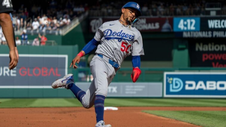 dodgers’-betts-headed-to-il-with-strained-oblique