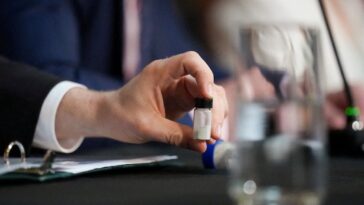 rfk-jr,-epa-chief-‘declare-war’-on-microplastics-amid-growing-evidence-of-health-risks