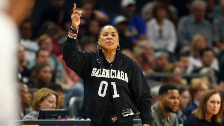 staley-makes-show-of-pregame-hug-with-close