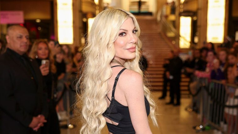 tori-spelling,-children-taken-to-hospital-after-southern-california-car-crash