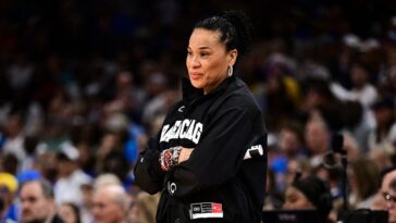 dawn-staley-gives-classy-answer-after-geno-auriemma-question-following-national-title-loss:-‘it’s-ucla’s-day’