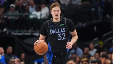 cooper-flagg-makes-latest-‘statement’-for-nba-rookie-of-the-year-with-45-points-in-mavs’-win-over-lakers