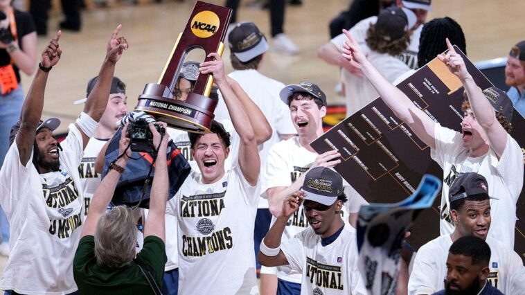 division-iii-national-championship-ends-on-wild-buzzer-beater-as-mary-washington-wins-first-title