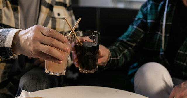 retiring-pizza-delivery-driver-blessed-with-$46,000-‘tip’-for-kind-gesture